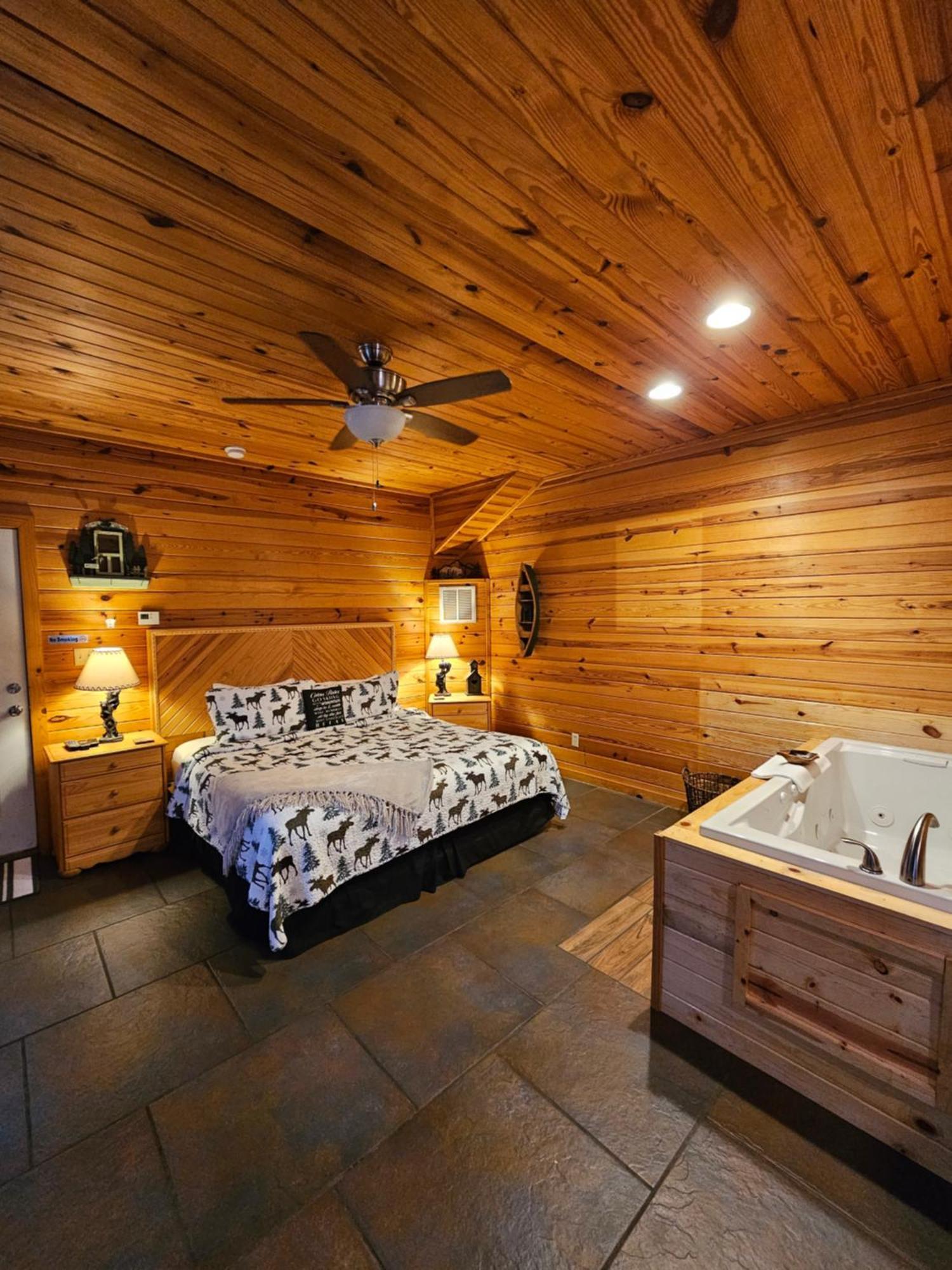 5 Min To Beaver Lake-King Bed-Fire Pit-Jetted Tub #1 Eureka Springs Exterior foto
